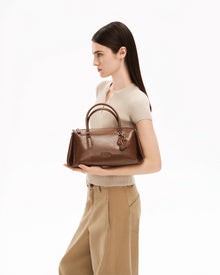 PINCH PILLOW Medium Handbag - Cocoa Brown