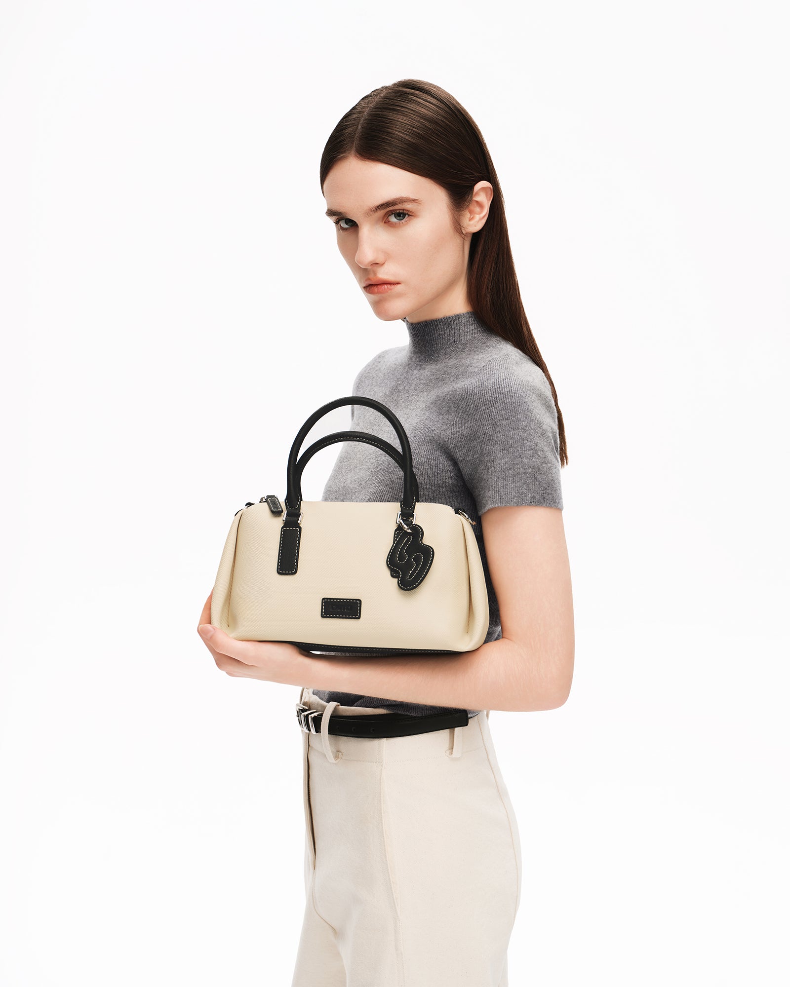 FOO FOO OATS Regular Handbag - Beige