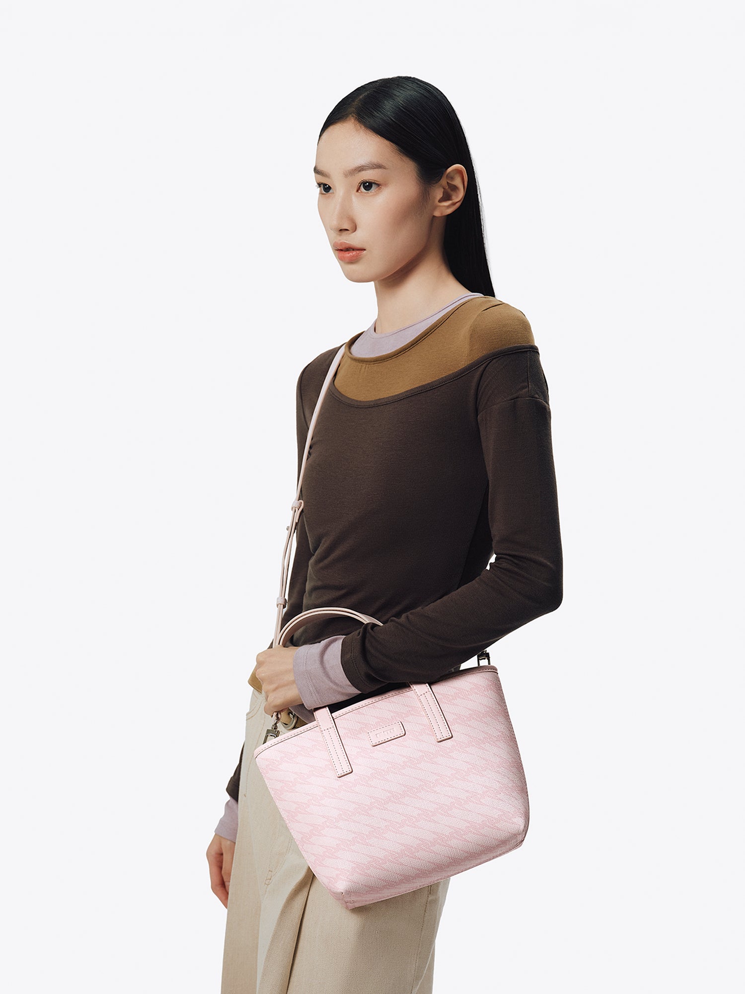 MONOGRAM 3.0 LOOP Small Handbag - Pink