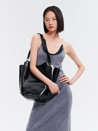 CRISPY PETAL Regular Tote Bag - Black