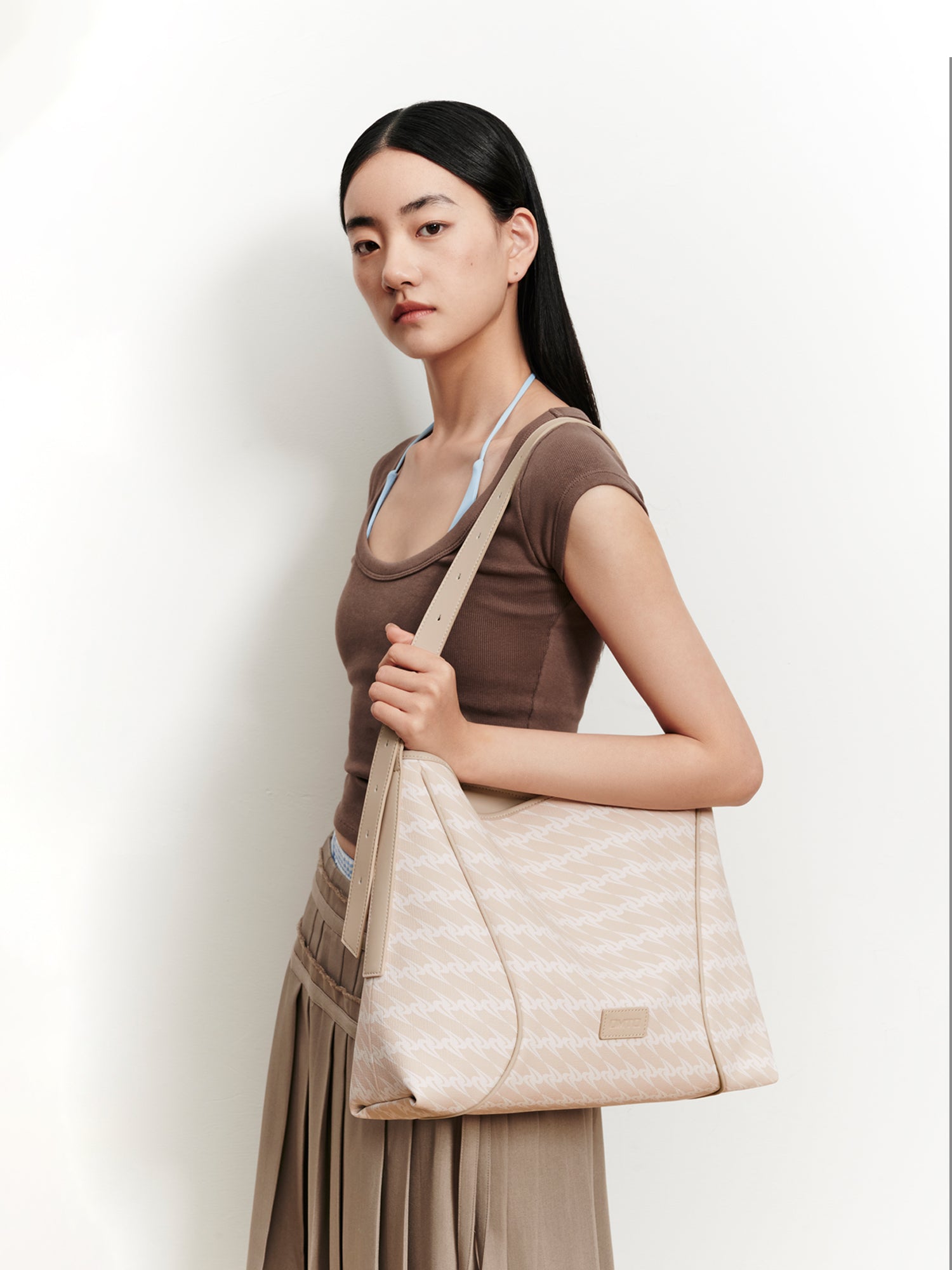 MONOGRAM 3.0 LOOP Large Shoulder Bag - Brown