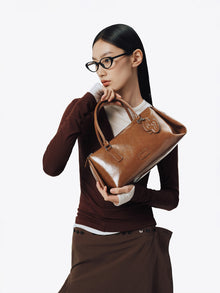 PINCH PILLOW Medium Handbag - Cocoa Brown