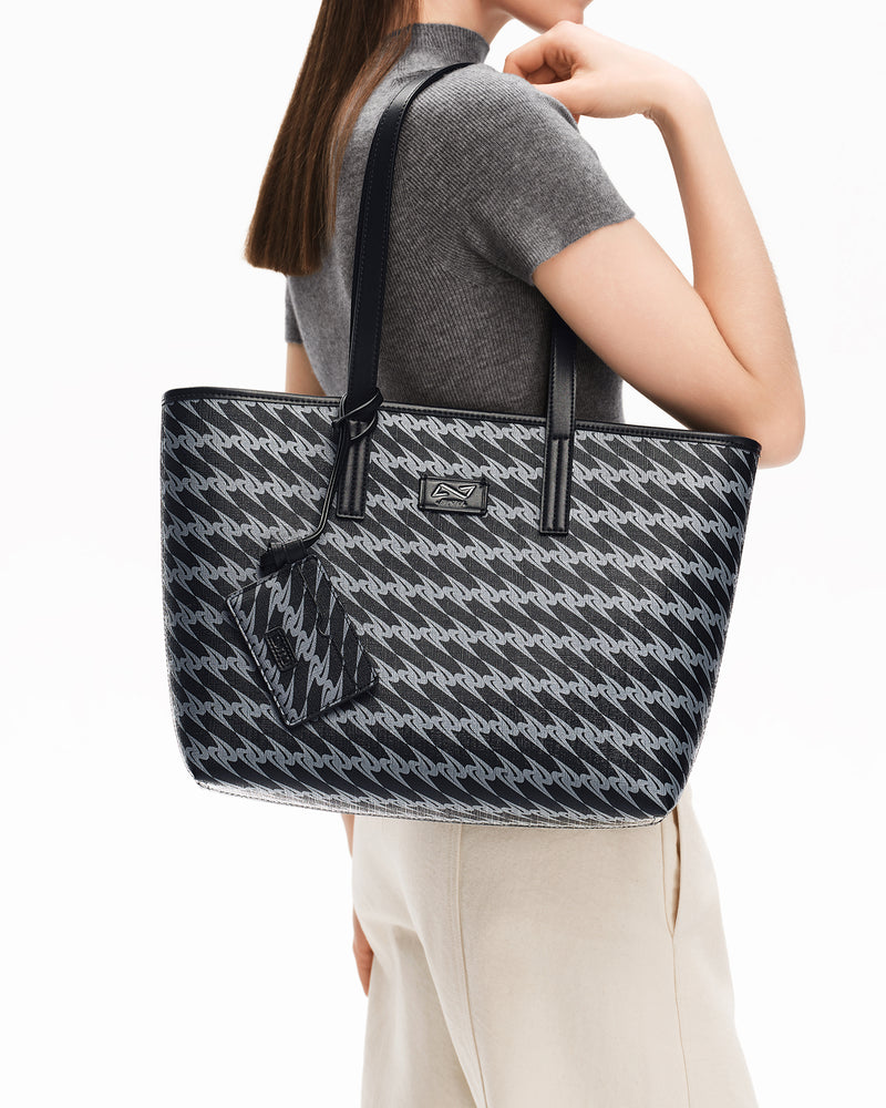 MONOGRAM 3.0 LOOP Regular Card Case - Black