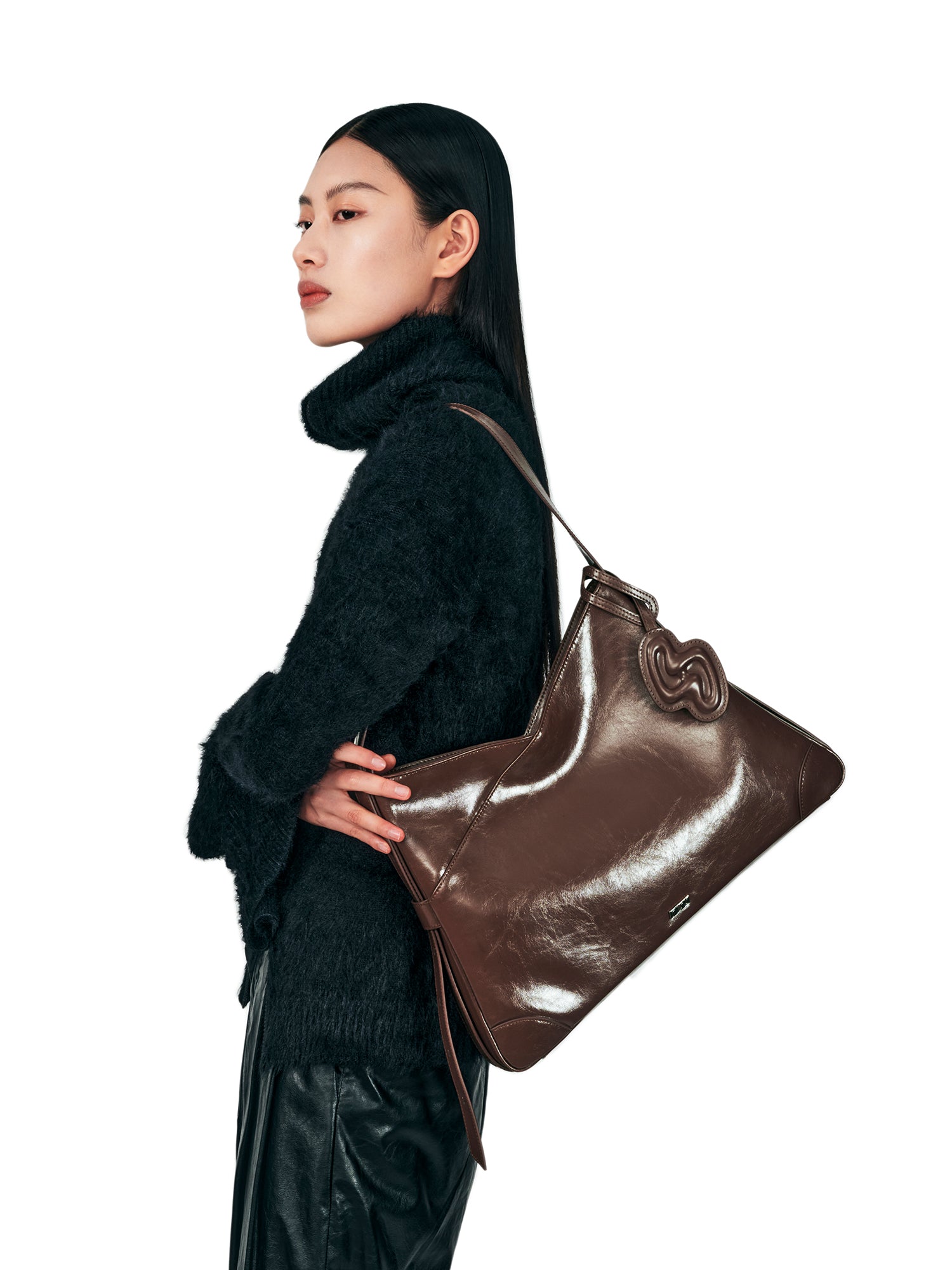 SURE SURE CROISSANT Medium Shoulder Bag - Cocoa Brown