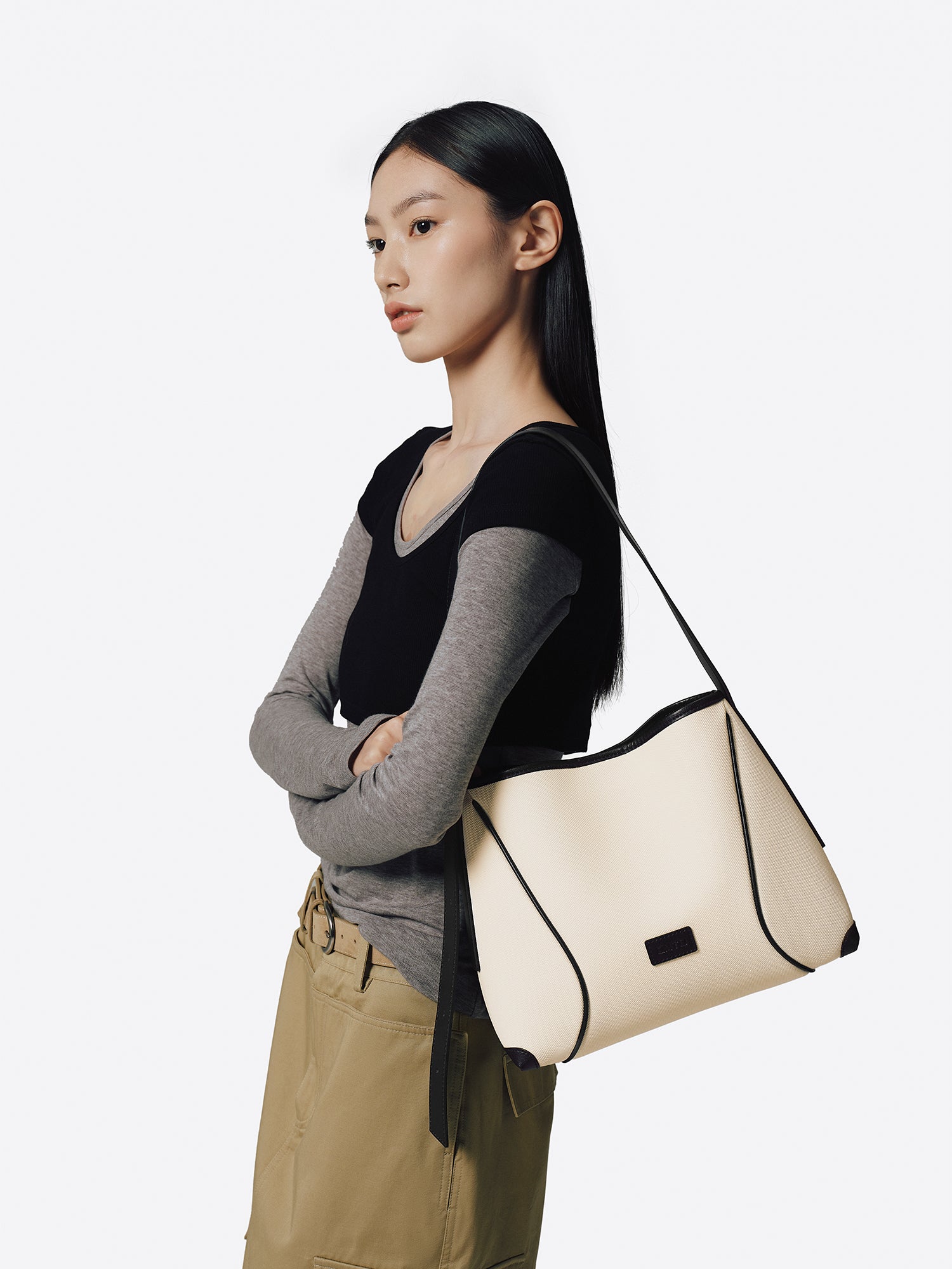 FOO FOO SOFT Small Shoulder Bag - Beige