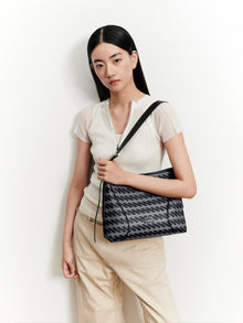 MONOGRAM 3.0 LOOP Small Shoulder Bag - Black