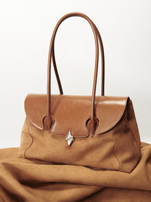 URBAN WANDERING Regular Shoulder Bag - Brown