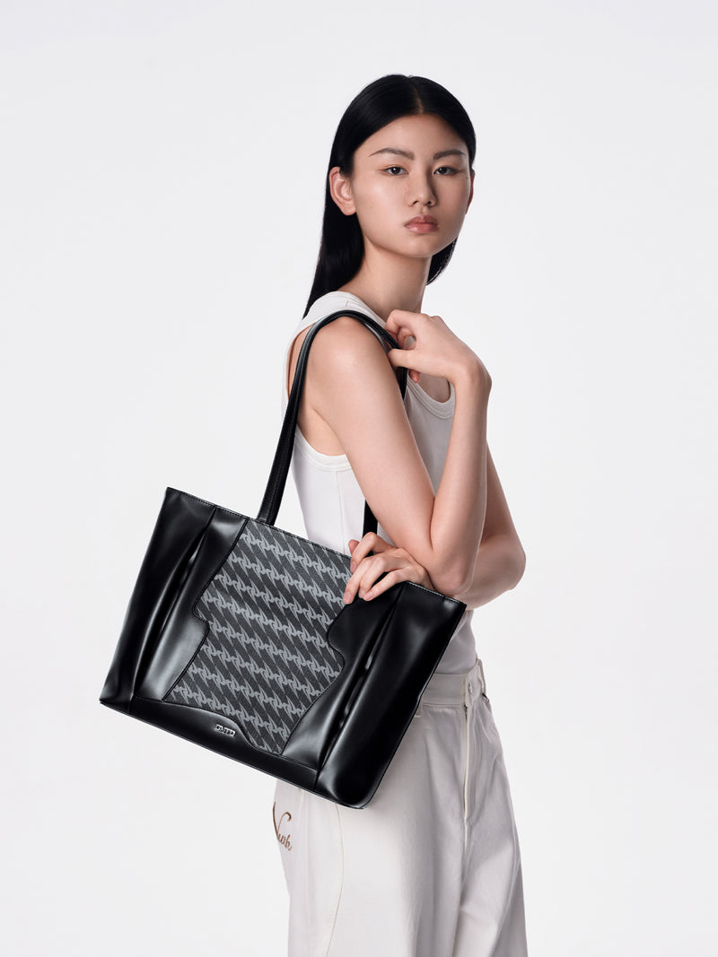 MONOGRAM 3.0 FLOWER LOOP Medium Tote Bag - Black