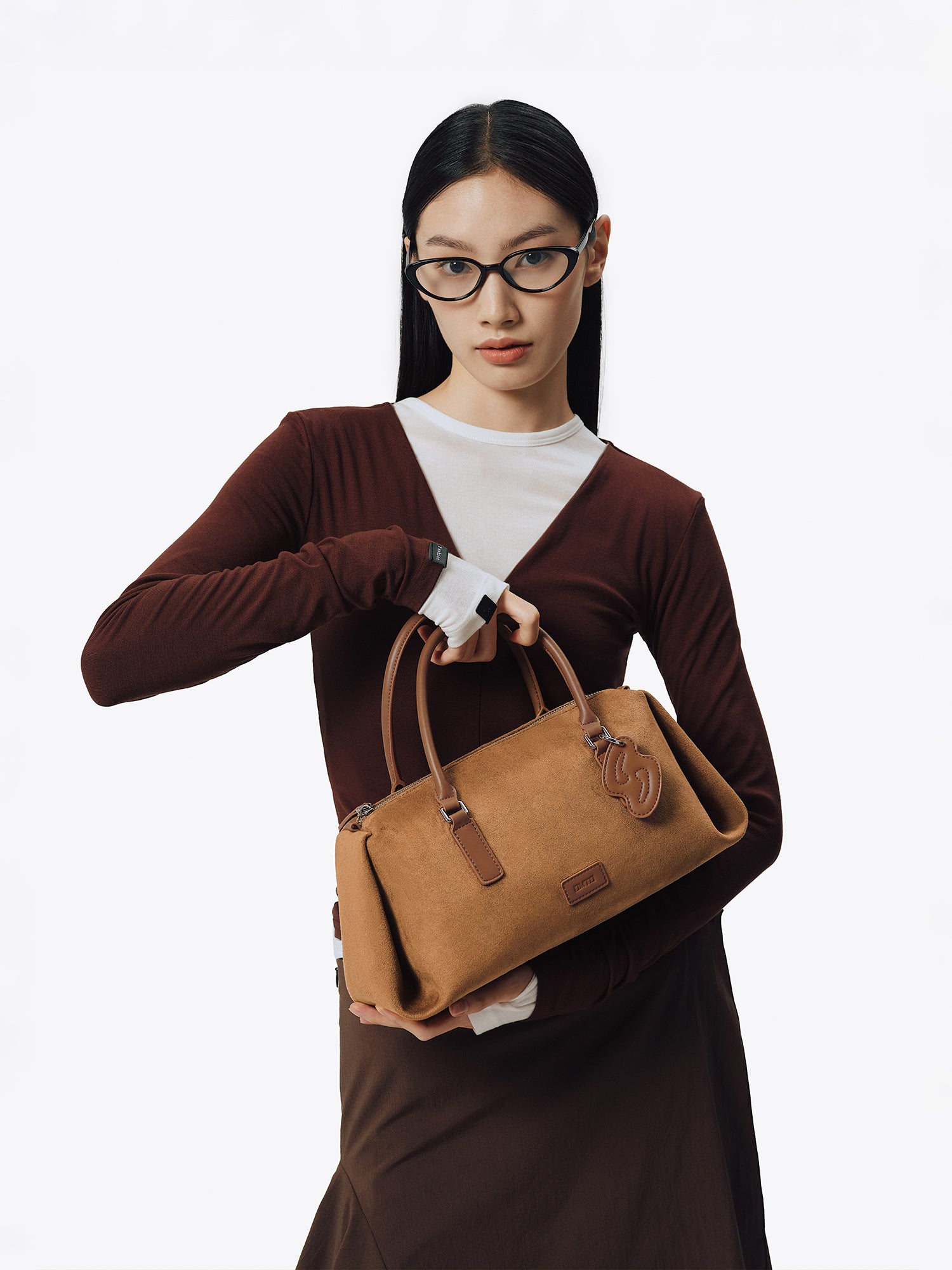 PINCH PILLOW Medium Handbag - Mocha Brown