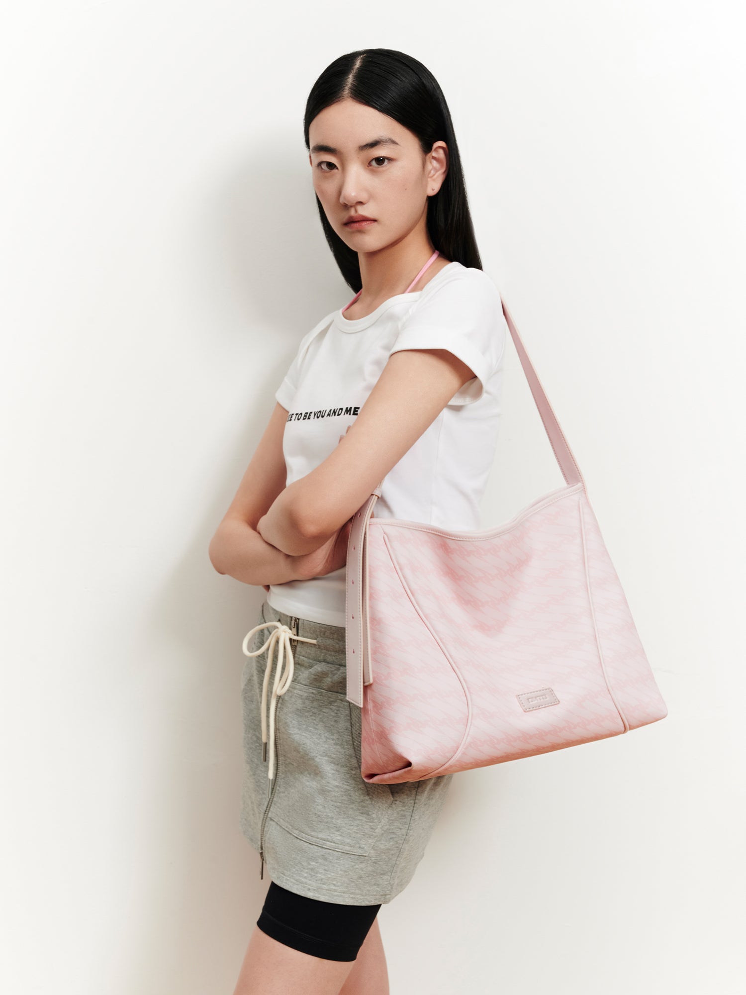 MONOGRAM 3.0 LOOP Large Shoulder Bag - Sakura Pink