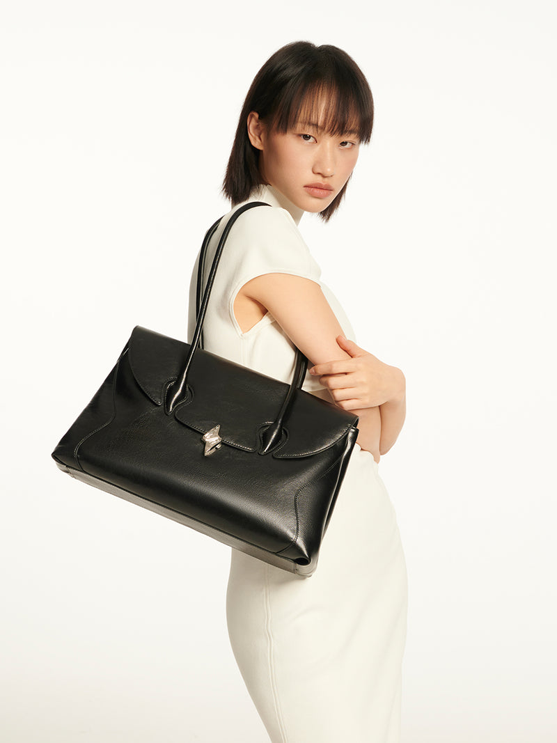 URBAN WANDERING Regular Shoulder Bag - Black