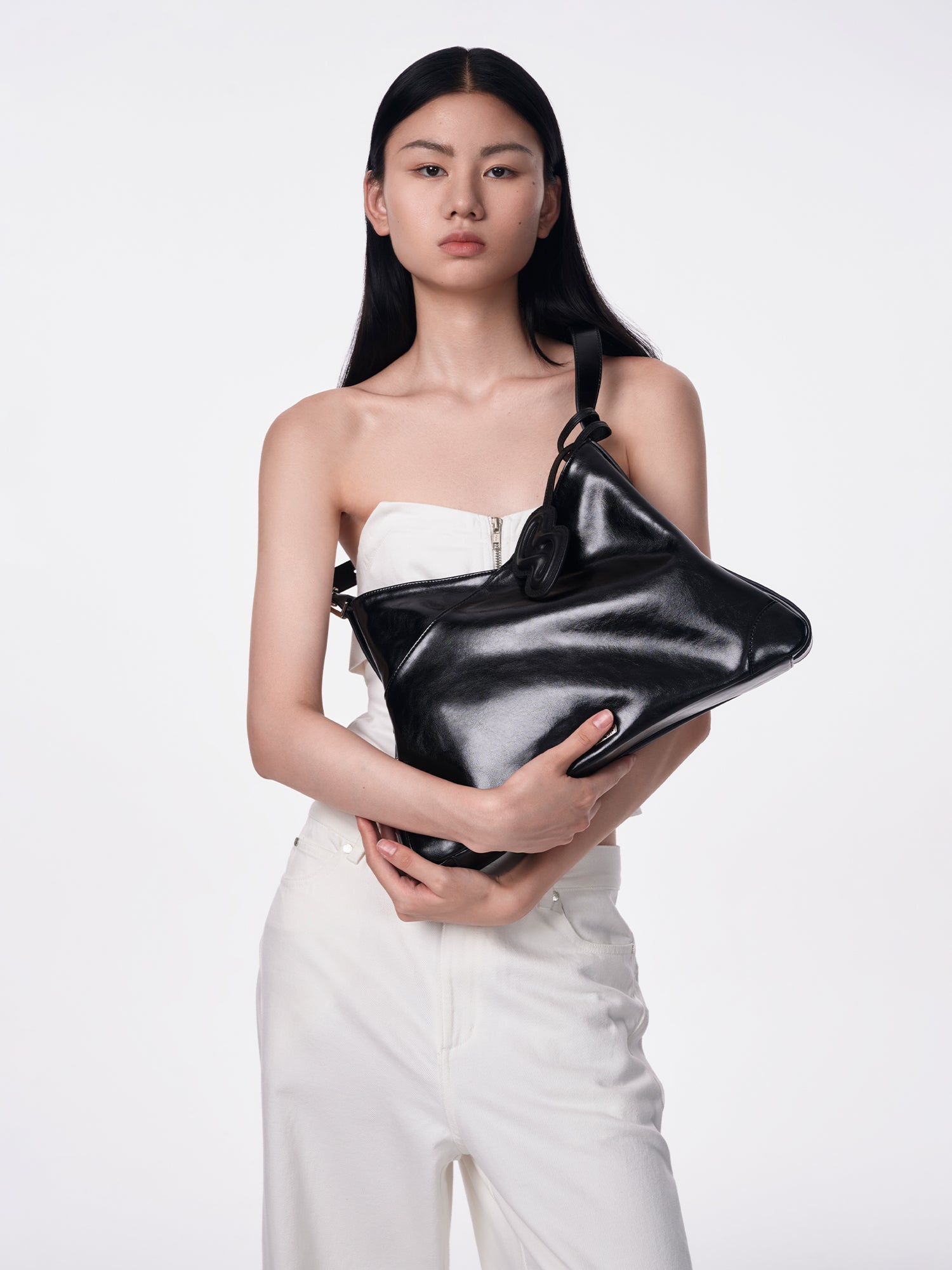 SURE SURE CROISSANT Medium Shoulder Bag - Black