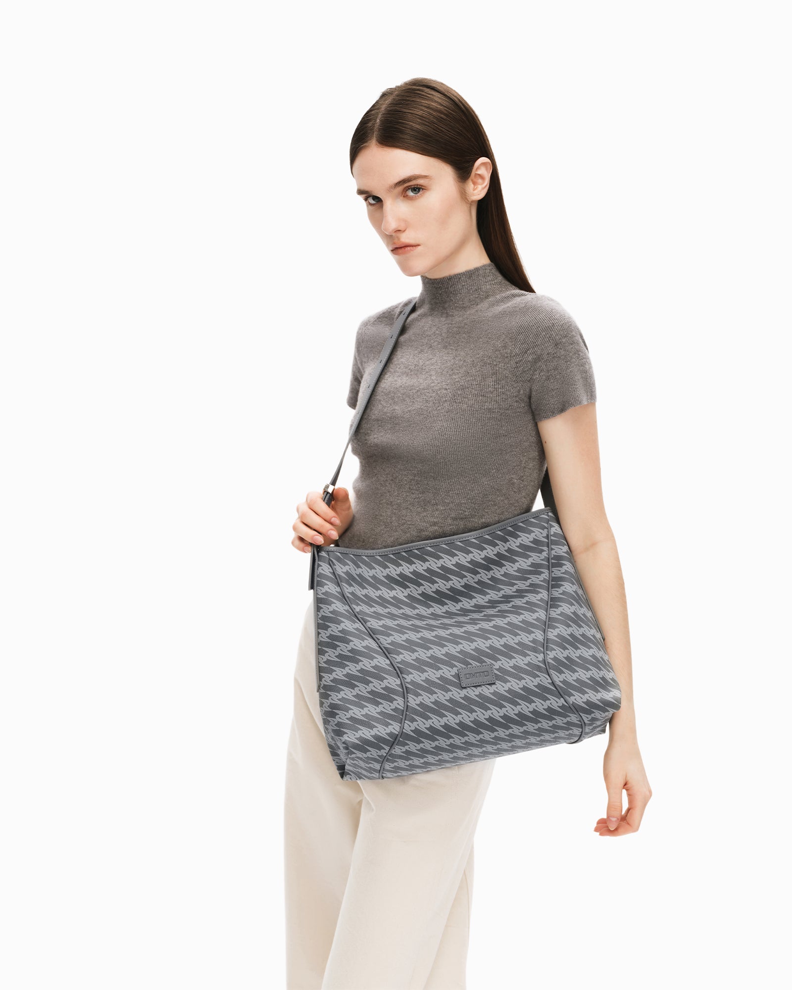MONOGRAM 3.0 LOOP Large Shoulder Bag - Grey