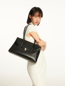 URBAN WANDERING Regular Shoulder Bag - Black