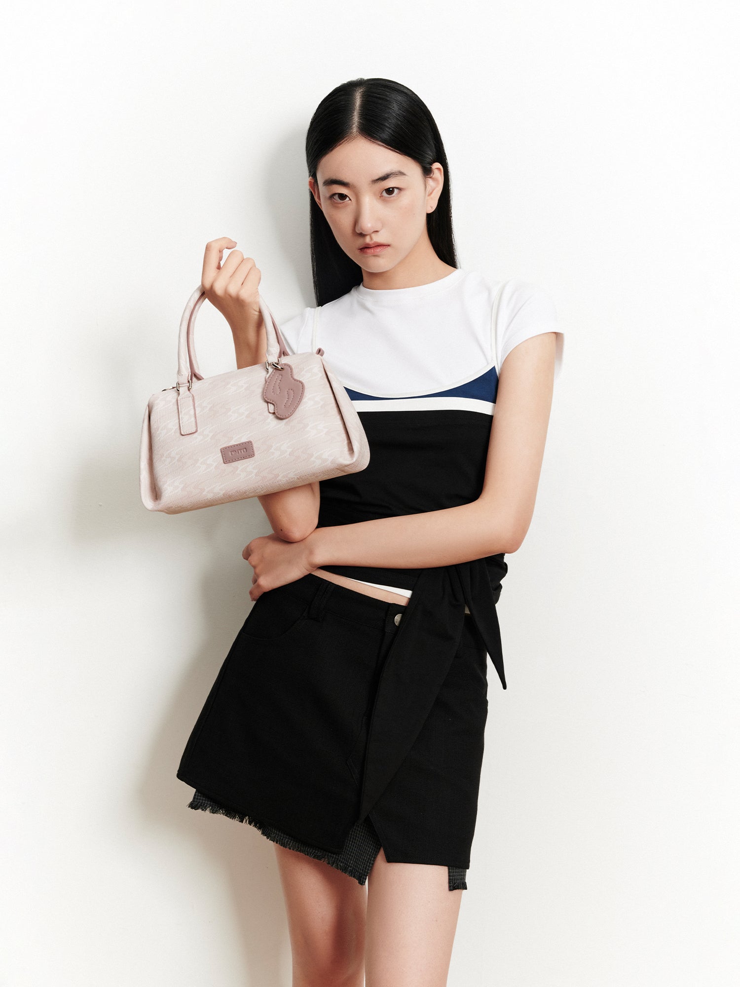 MONOGRAM 5.0 LOOP Regular Handbag - Pink