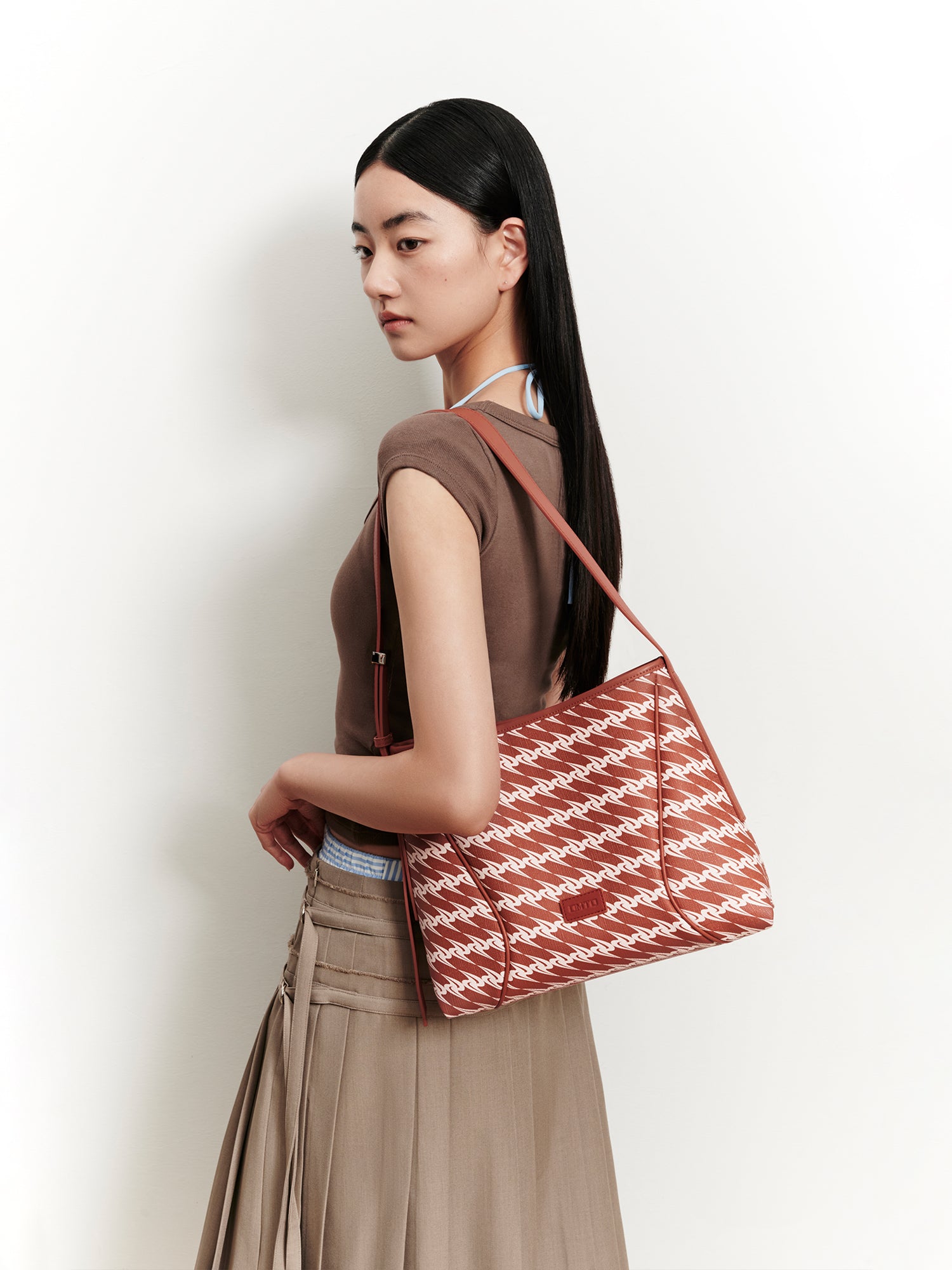 MONOGRAM 3.0 LOOP Small Shoulder Bag - Red