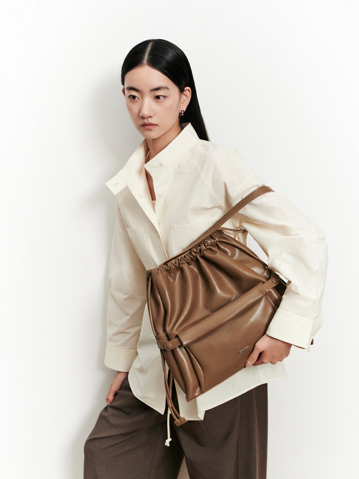 JuanJuan Regular Shoulder Bag - Hazel Brown