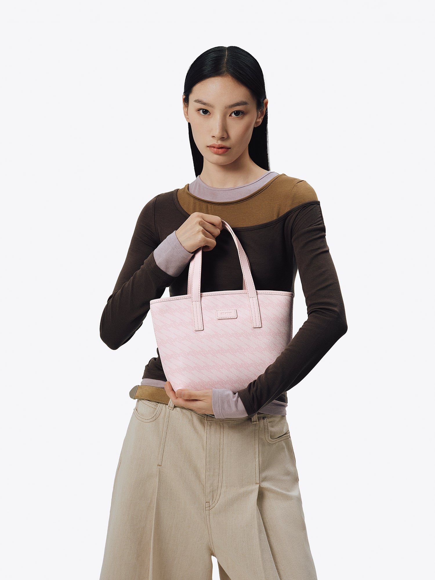 MONOGRAM 3.0 LOOP Small Handbag - Pink