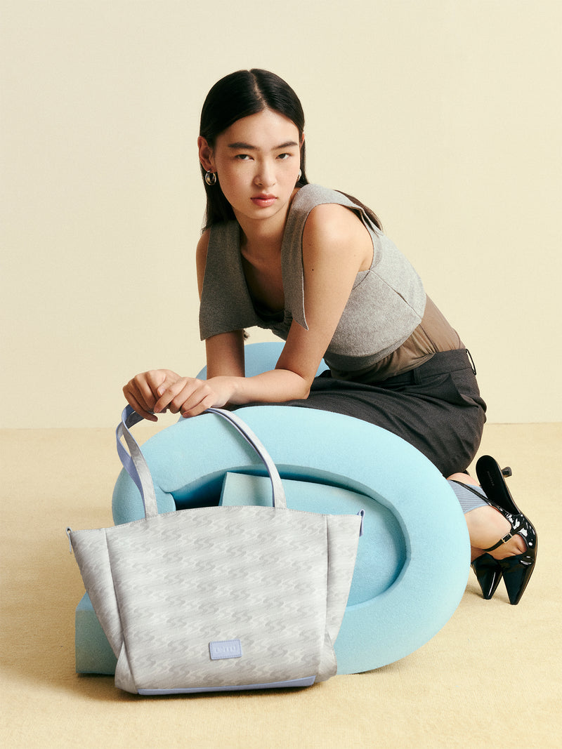 MONOGRAM 5.0 LOOP Medium Tote Bag - Grey
