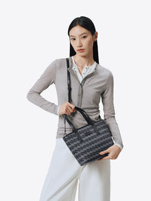 MONOGRAM 3.0 LOOP Small Handbag - Black