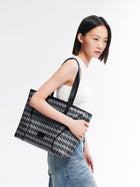 MONOGRAM 3.0 TRUFFLE LOOP Medium Tote Bag - Black