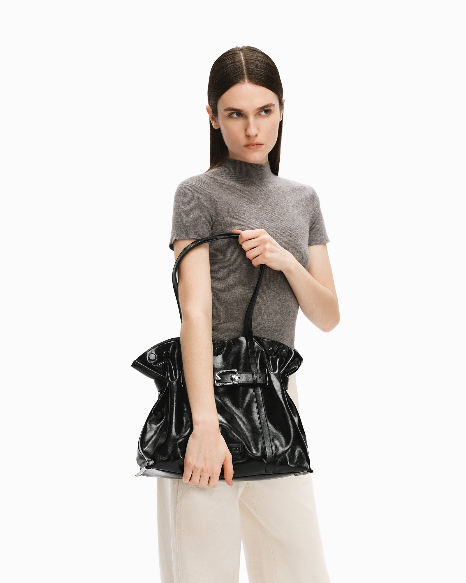 DUMPLING Regular Tote Bag - Black