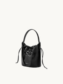 CRISPY PETAL Regular Handbag - Black