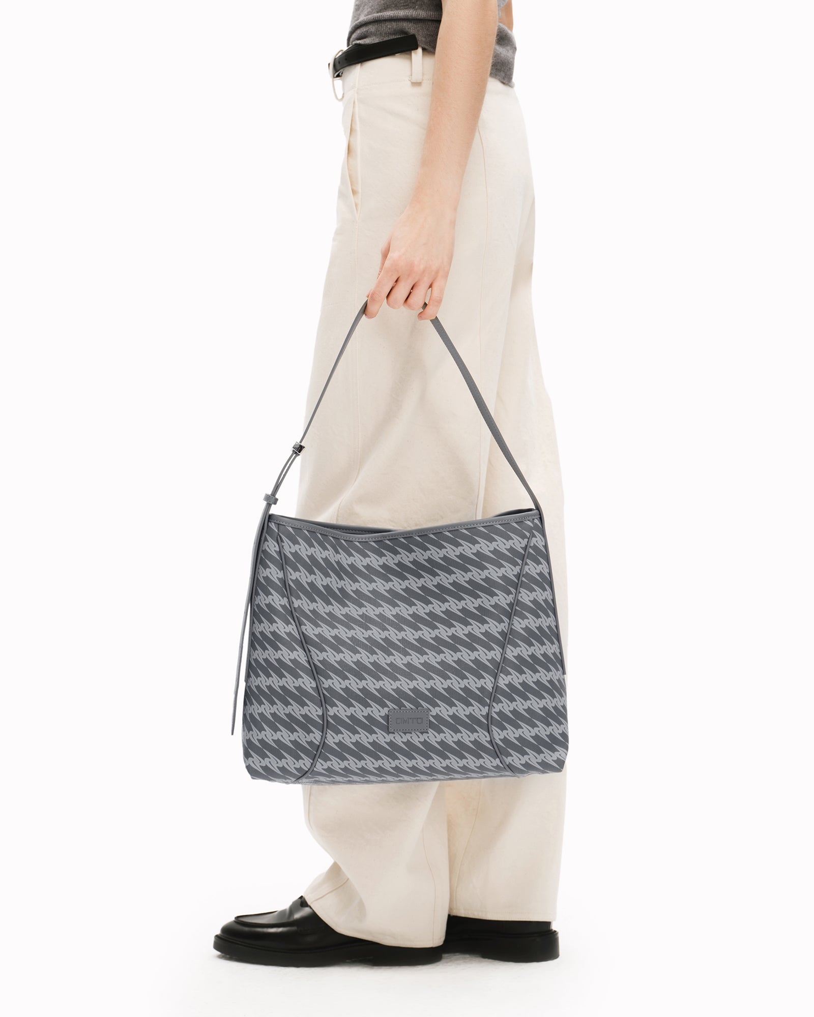 MONOGRAM 3.0 LOOP Large Shoulder Bag - Grey