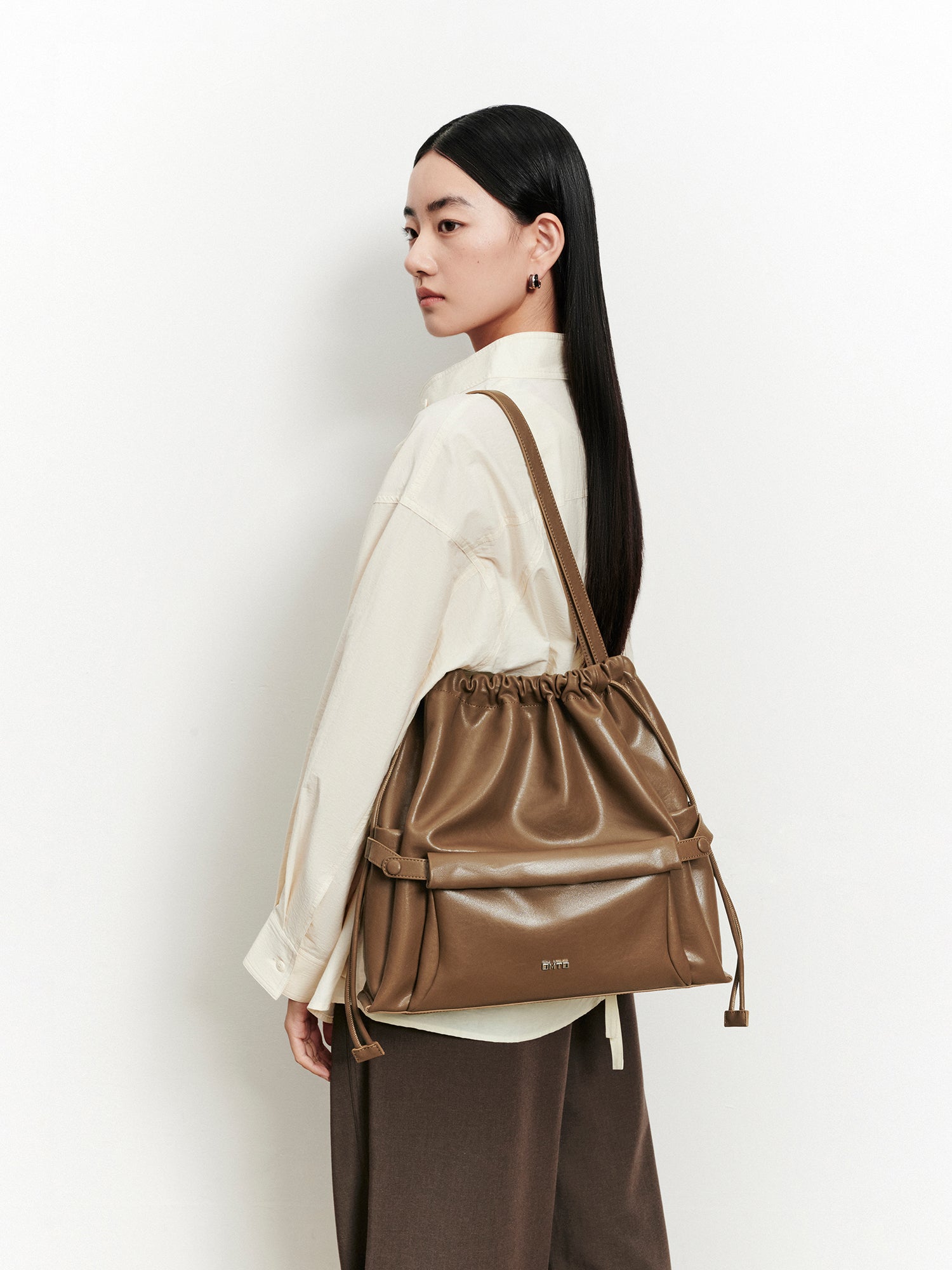 JuanJuan Regular Shoulder Bag - Hazel Brown