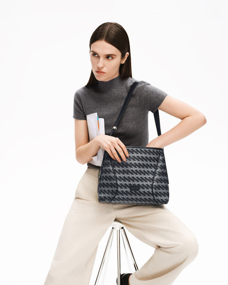 MONOGRAM 3.0 LOOP Small Shoulder Bag - Black