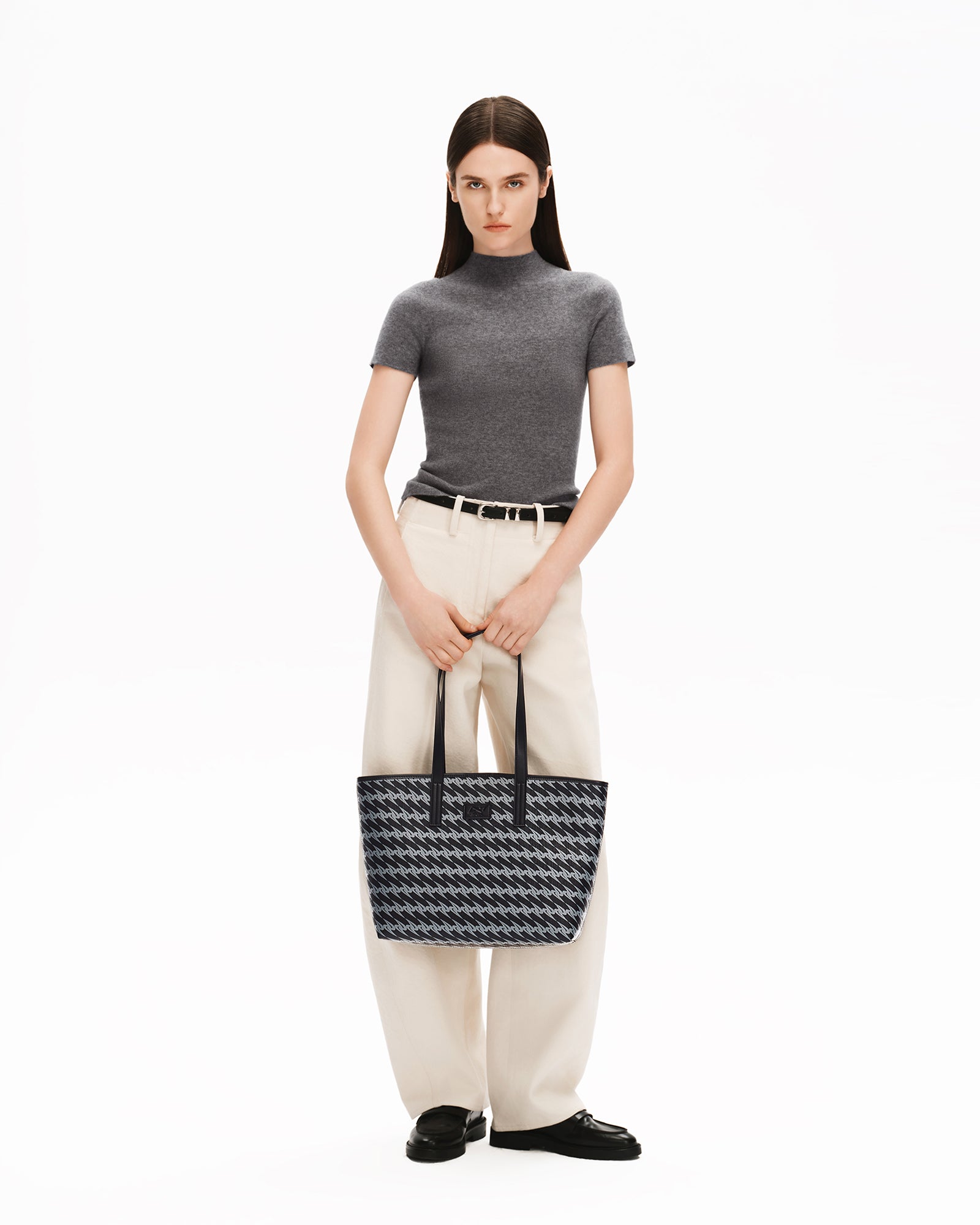 MONOGRAM 3.0 LOOP Medium Tote Bag - Black
